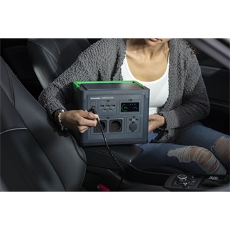 APC OffGrid Portable Power Station 730 738Wh Li-ion powerbank fekete-zöld (2×AC; 2×DC)