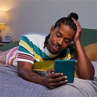 Amazon Kindle Paperwhite 12 (2024) 7" E-Ink Carta vízálló e-book olvasó zöld (hírdetésekkel)