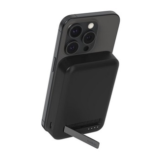 BOOSTCHARGE PRO MAGNETISCHE POW BANK WIRELESS CHARGER WITH CABLE