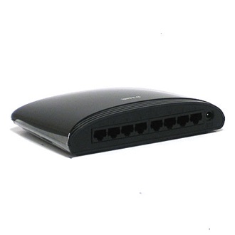D-Link DES-1008D switch
