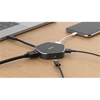 D-Link DUB-M420 4-in-1 4-portos USB-C USB3.0 HDMI hub fekete (HDMI: 4K@30Hz, USB-C out: 60W)