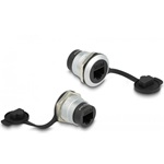 Delock RJ45 Cat.6A beépített csatlakozó porvédelmet biztosító fedéllel