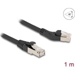 Delock RJ45 hálózati kábel Cat.6A S/FTP 45 -ben jobbra hajlított apa   egyenes apa 1 m, fekete