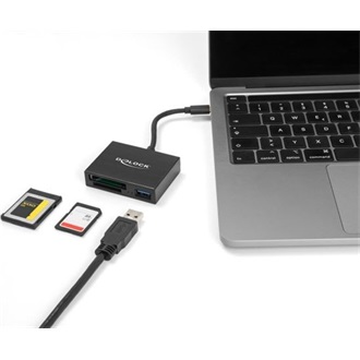 Delock USB-C  kártyaolvasó XQD és SD memória kártyákhoz, valamint egy USB 5 Gbps A-típusú port