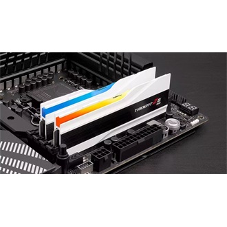 G-SKILL Trident Z5 RGB 64GB 6400MT/s DDR5 CL32 Kit of 2 fehér RGB