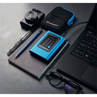 Kingston IronKey Vault Privacy 80 960GB USB3.1 Gen2 C SSD kék