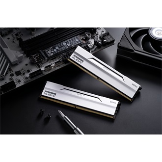 KLEVV BOLT V 64GB 6400MT/s DDR5 memória CL32 Kit of 2 fehér