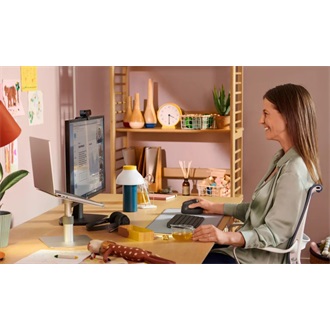 Logitech Lift for Business Vertical Ergonomical optikai Bluetooth / vezeték nélküli vertikális egér szürke