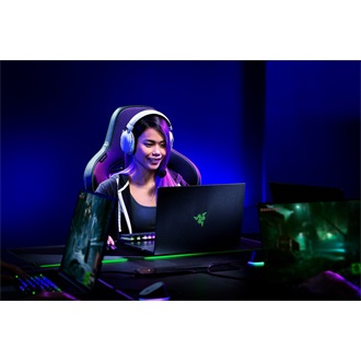 Razer BlackShark V2 Pro gaming fejhallgató headset fehér