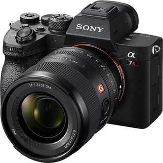 Sony 35mm f/1.4 FE GM objektív