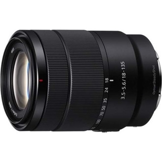 Sony Alpha a6700 digitális fényképezőgép fekete + 18-135mm Kit